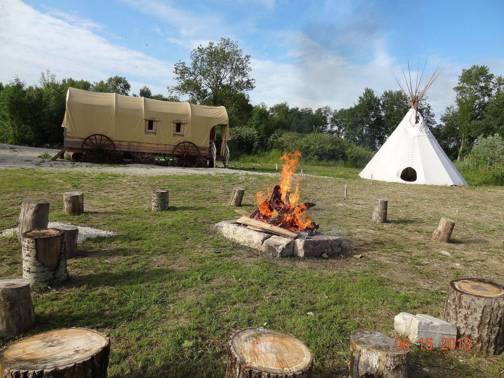 Western City Troyes Barberey-Saint-Sulpice Buitenkant foto